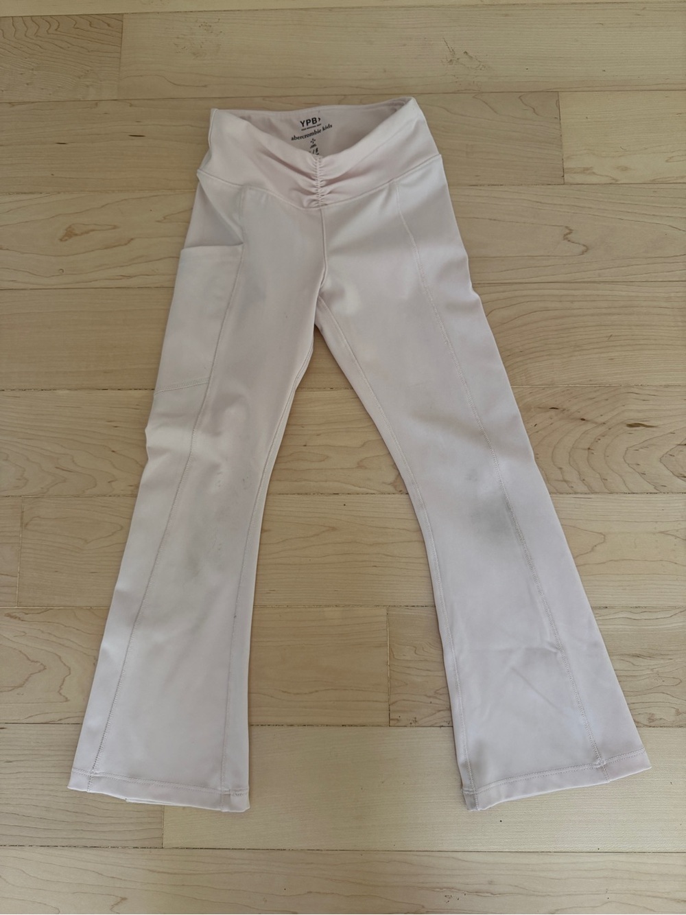 abercrombie kids YPB cinched mini flare Leggings - Picture 2 of 4